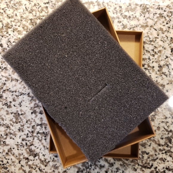 Jewelry Gift Boxes 5" x 7" x 1" New Without Tags - Seven Boxes - Picture 5 of 11